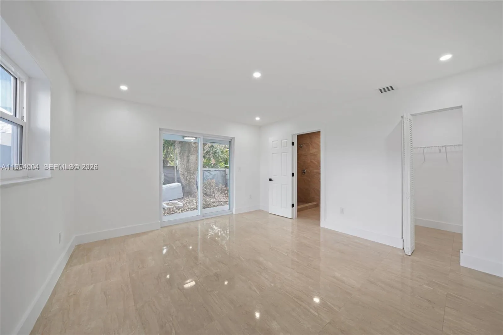 1239 Sw 22nd Ave, Miami, Florida 33135, Miami, Florida 33135, ,Residential Income,For Sale,1239 Sw 22nd Ave, Miami, Florida 33135,A11994504