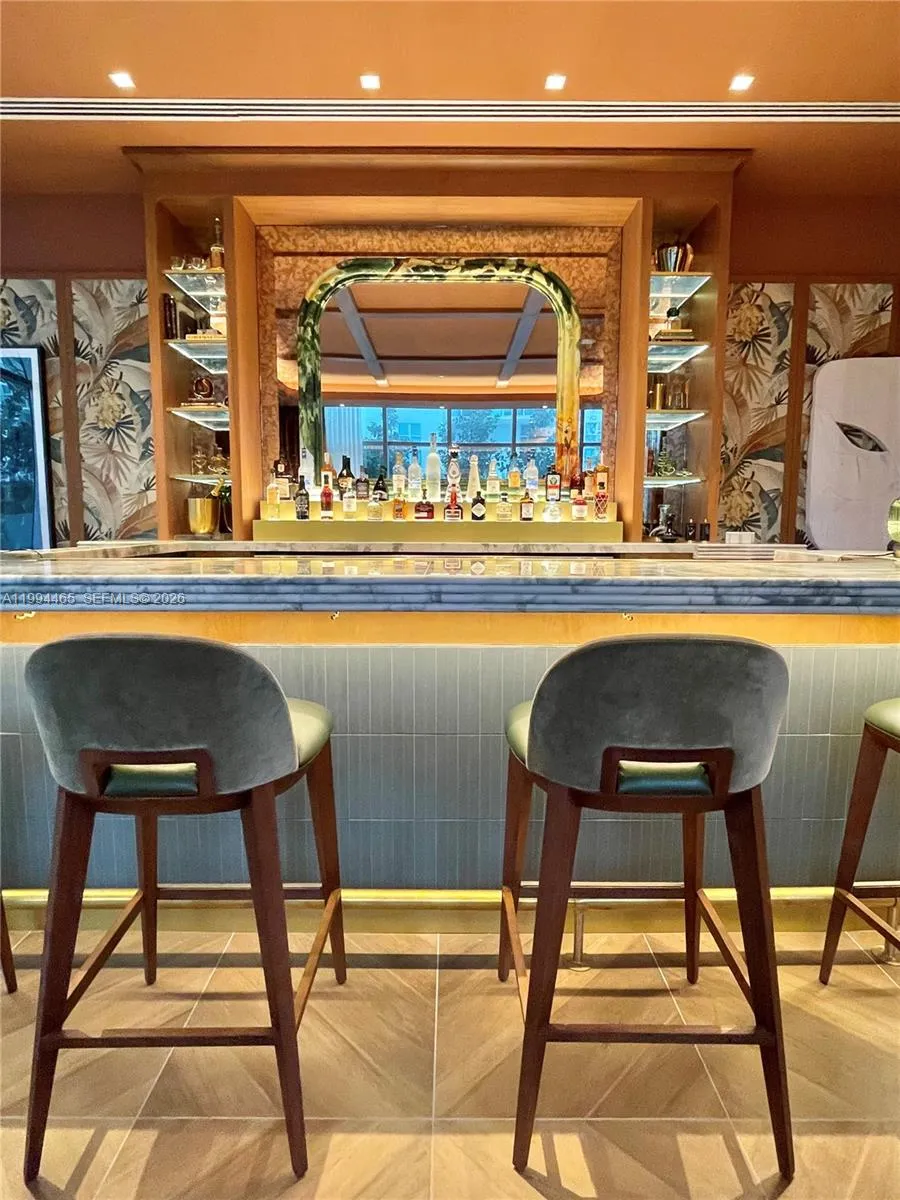 77 Se 5th 1213, Miami, Florida 33131, Miami, Florida 33131, 1 Bedroom Bedrooms, ,1 BathroomBathrooms,Residential Lease,For Rent,77 Se 5th 1213, Miami, Florida 33131,A11994465