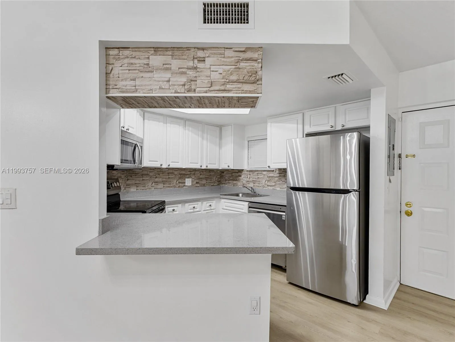 8343 Lake Dr 205, Doral, Florida 33166, Doral, Florida 33166, 1 Bedroom Bedrooms, ,1 BathroomBathrooms,Residential Lease,For Rent,8343 Lake Dr 205, Doral, Florida 33166,A11993757