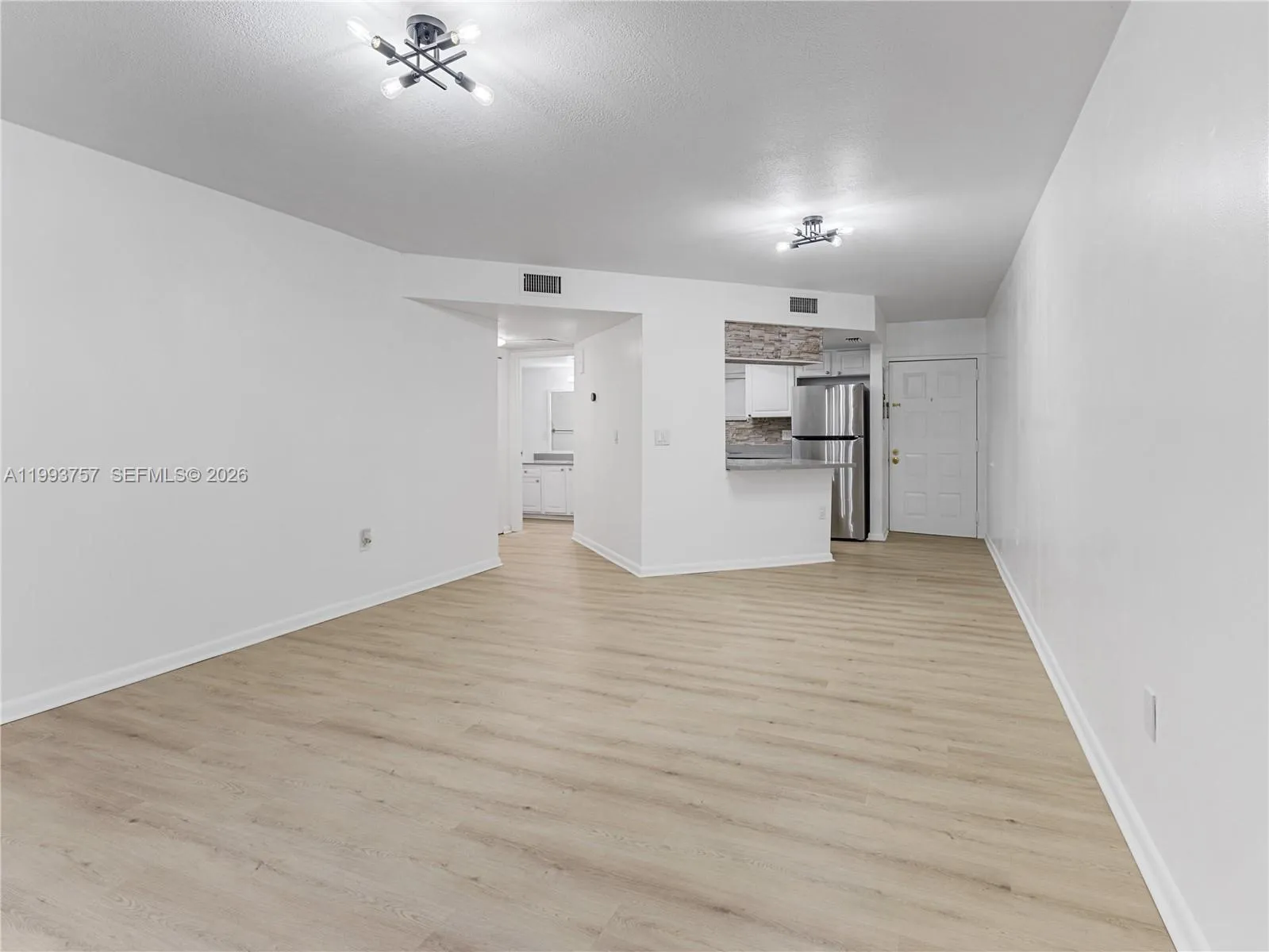 8343 Lake Dr 205, Doral, Florida 33166, Doral, Florida 33166, 1 Bedroom Bedrooms, ,1 BathroomBathrooms,Residential Lease,For Rent,8343 Lake Dr 205, Doral, Florida 33166,A11993757