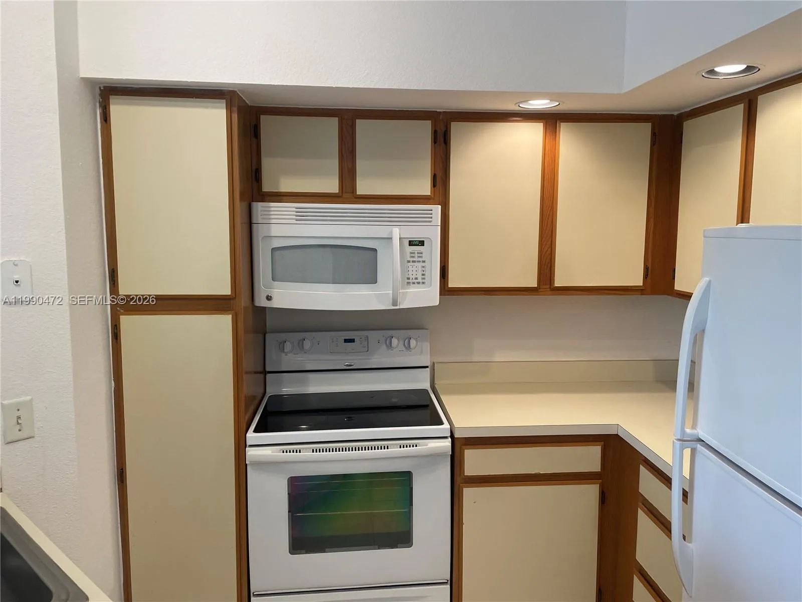 3330 N Pinewalk Dr N 1636, Margate, Florida 33063, Margate, Florida 33063, 1 Bedroom Bedrooms, ,1 BathroomBathrooms,Residential Lease,For Rent,3330 N Pinewalk Dr N 1636, Margate, Florida 33063,A11990472