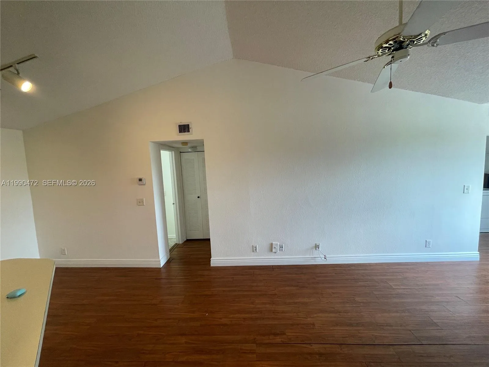 3330 N Pinewalk Dr N 1636, Margate, Florida 33063, Margate, Florida 33063, 1 Bedroom Bedrooms, ,1 BathroomBathrooms,Residential Lease,For Rent,3330 N Pinewalk Dr N 1636, Margate, Florida 33063,A11990472