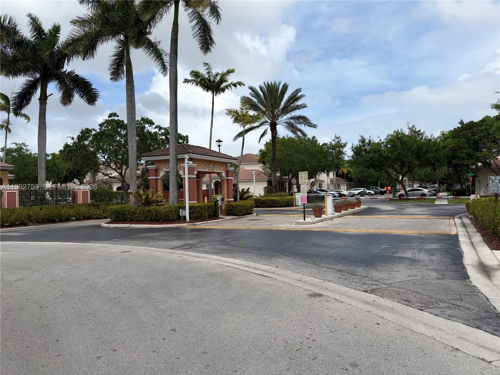 2281 Ne 42nd Ave 2281, Homestead, Florida 33033, Homestead, Florida 33033, 4 Bedrooms Bedrooms, ,3 BathroomsBathrooms,Residential Lease,For Rent,2281 Ne 42nd Ave 2281, Homestead, Florida 33033,A11992759