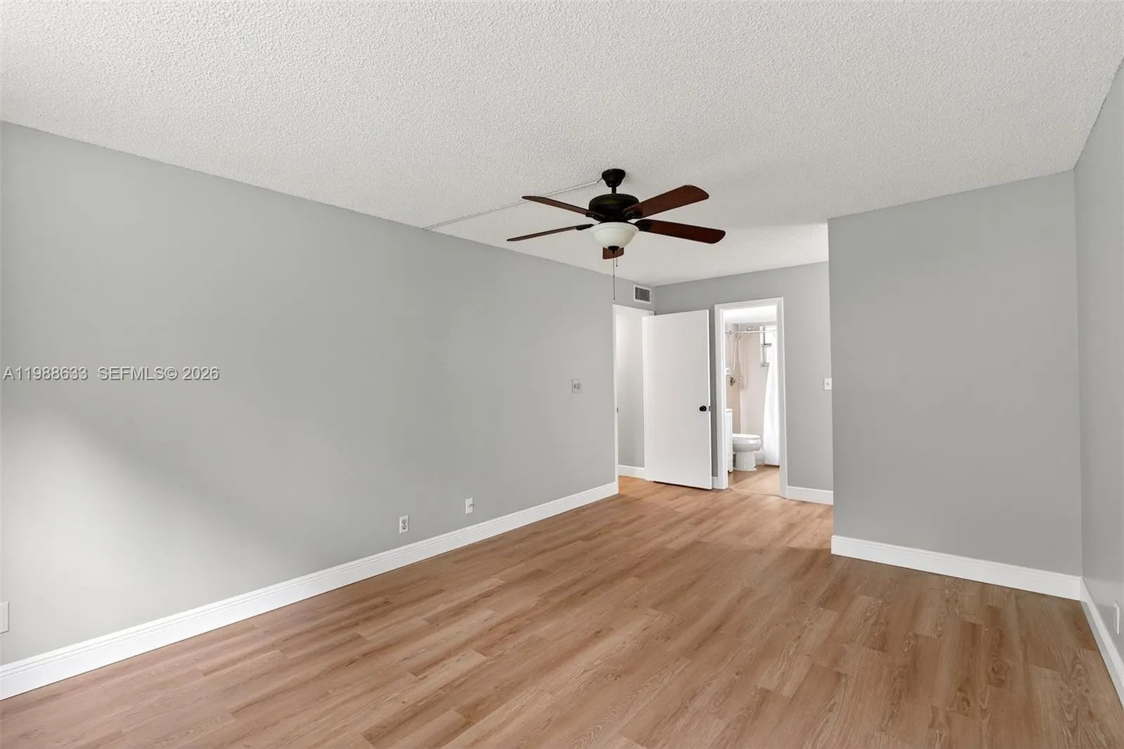 7000 Nova Dr 105e, Davie, Florida 33317, Davie, Florida 33317, 2 Bedrooms Bedrooms, ,2 BathroomsBathrooms,Residential,For Sale,7000 Nova Dr 105e, Davie, Florida 33317,A11988633