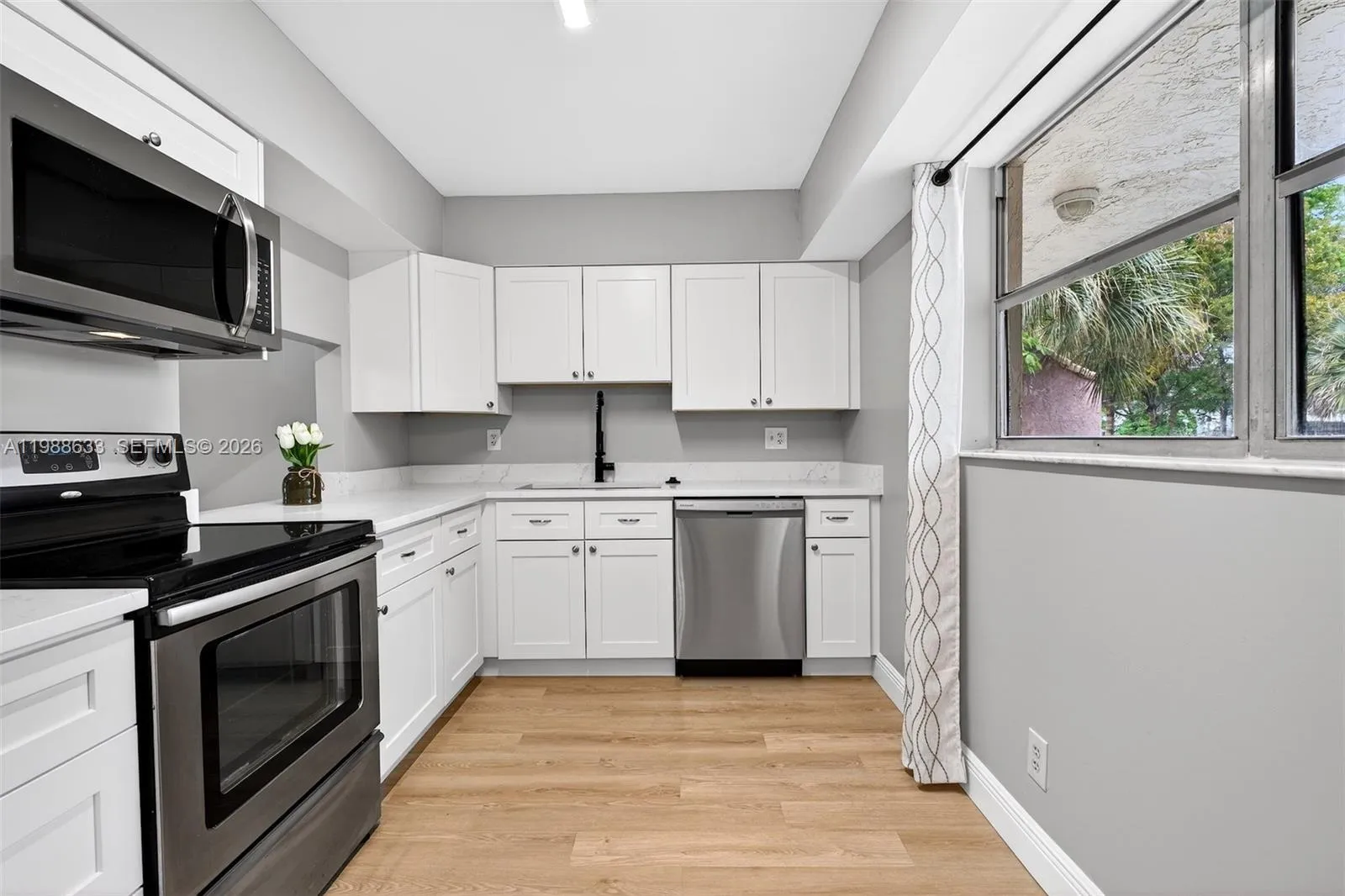 7000 Nova Dr 105e, Davie, Florida 33317, Davie, Florida 33317, 2 Bedrooms Bedrooms, ,2 BathroomsBathrooms,Residential,For Sale,7000 Nova Dr 105e, Davie, Florida 33317,A11988633
