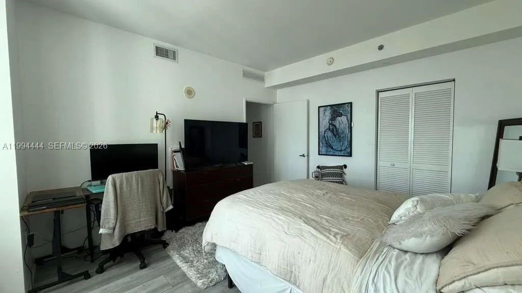 951 Brickell Ave 3002, Miami, Florida 33131, Miami, Florida 33131, 1 Bedroom Bedrooms, ,1 BathroomBathrooms,Residential Lease,For Rent,951 Brickell Ave 3002, Miami, Florida 33131,A11994444