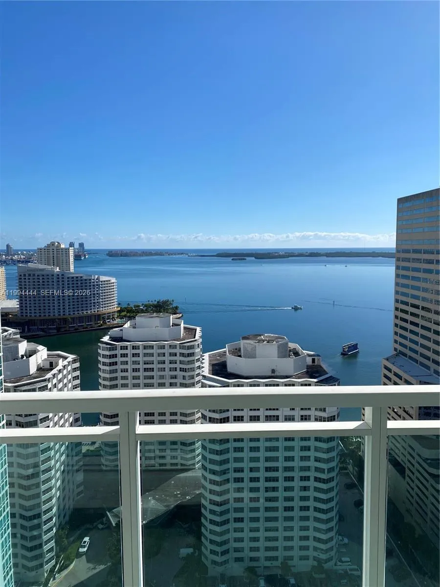 951 Brickell Ave 3002, Miami, Florida 33131, Miami, Florida 33131, 1 Bedroom Bedrooms, ,1 BathroomBathrooms,Residential Lease,For Rent,951 Brickell Ave 3002, Miami, Florida 33131,A11994444