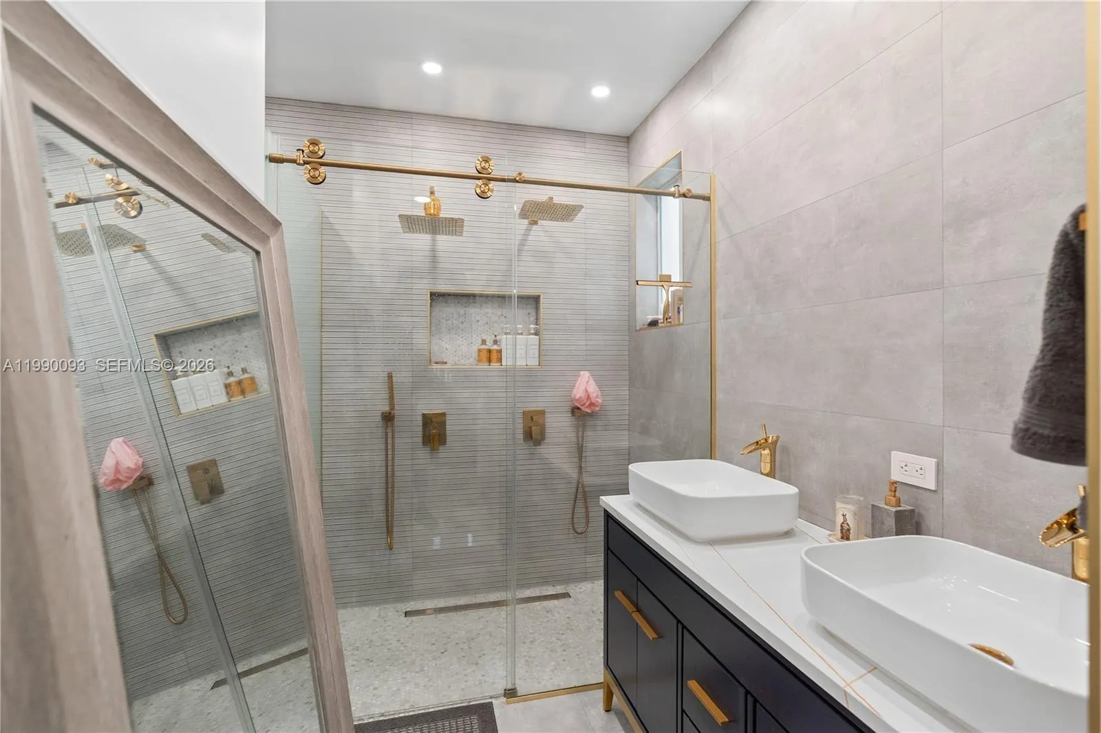 1500 Canary Island Dr, Weston, Florida 33327, Weston, Florida 33327, 4 Bedrooms Bedrooms, ,2 BathroomsBathrooms,Residential,For Sale,1500 Canary Island Dr, Weston, Florida 33327,A11990093