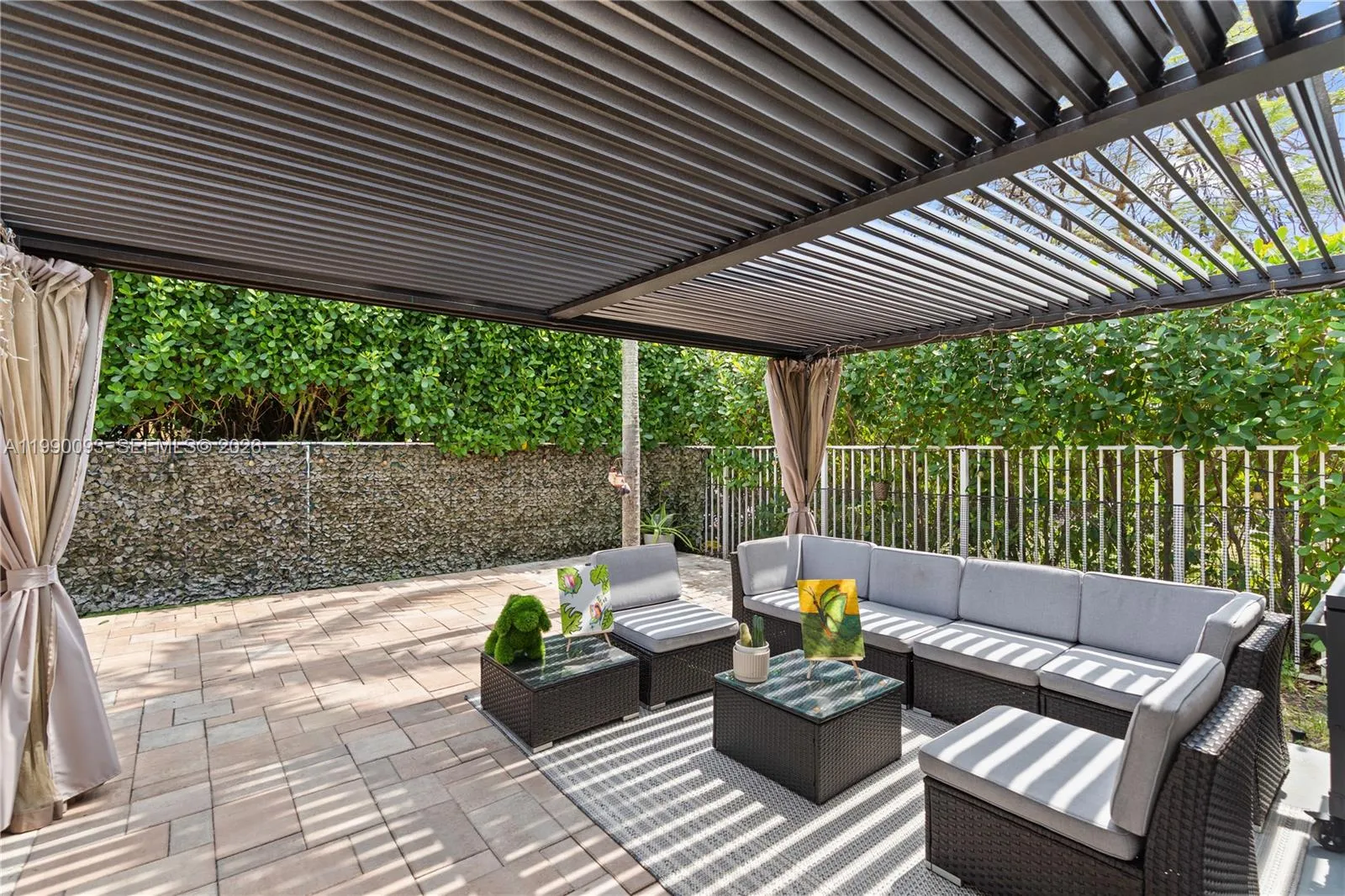 1500 Canary Island Dr, Weston, Florida 33327, Weston, Florida 33327, 4 Bedrooms Bedrooms, ,2 BathroomsBathrooms,Residential,For Sale,1500 Canary Island Dr, Weston, Florida 33327,A11990093