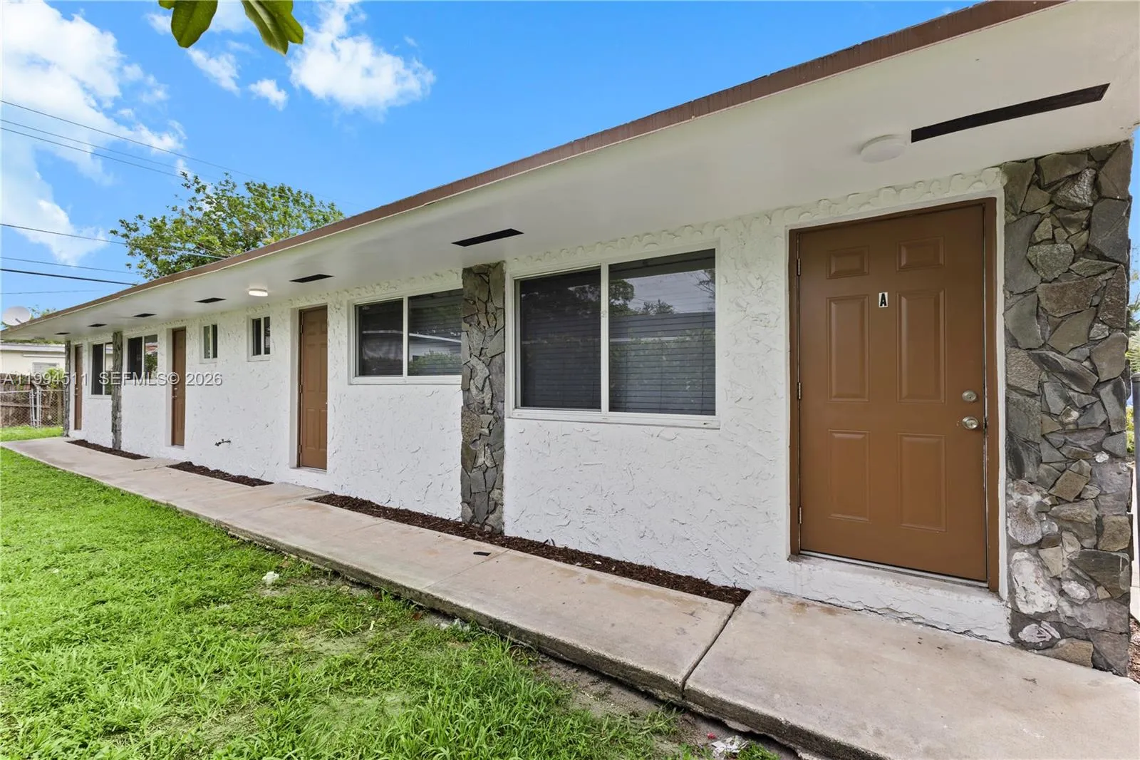 6121 Sw 40th Ct A, Miramar, Florida 33023, Miramar, Florida 33023, 2 Bedrooms Bedrooms, ,2 BathroomsBathrooms,Residential Lease,For Rent,6121 Sw 40th Ct A, Miramar, Florida 33023,A11994511