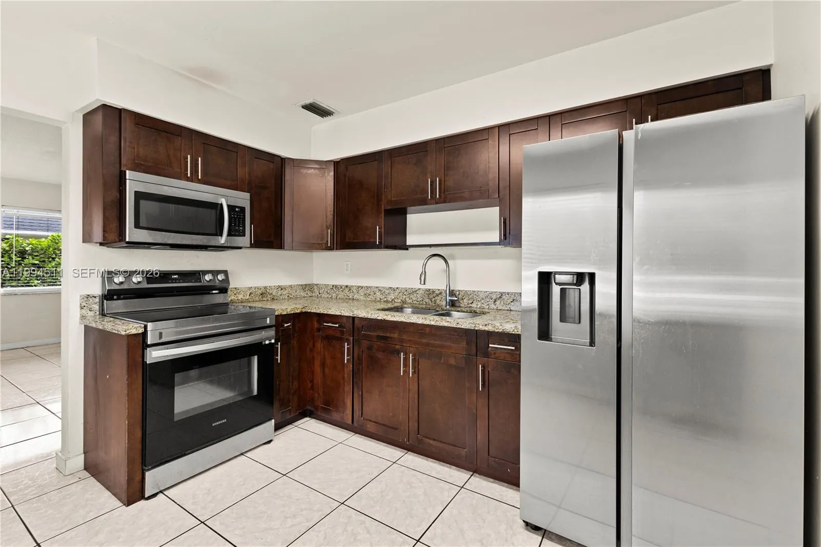 6121 Sw 40th Ct A, Miramar, Florida 33023, Miramar, Florida 33023, 2 Bedrooms Bedrooms, ,2 BathroomsBathrooms,Residential Lease,For Rent,6121 Sw 40th Ct A, Miramar, Florida 33023,A11994511