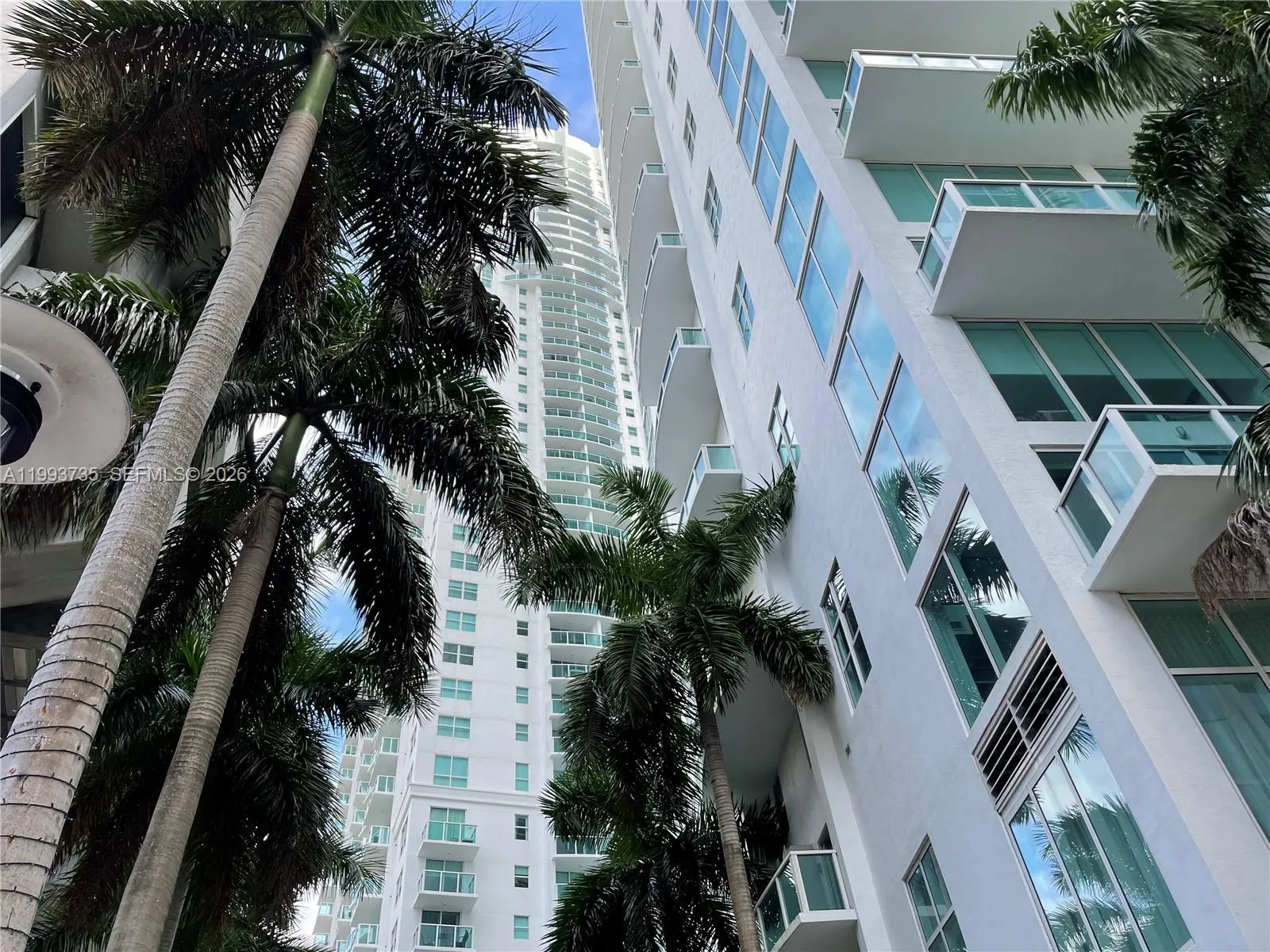 31 Se 5th St 2805, Miami, Florida 33131, Miami, Florida 33131, 1 Bedroom Bedrooms, ,1 BathroomBathrooms,Residential Lease,For Rent,31 Se 5th St 2805, Miami, Florida 33131,A11993735