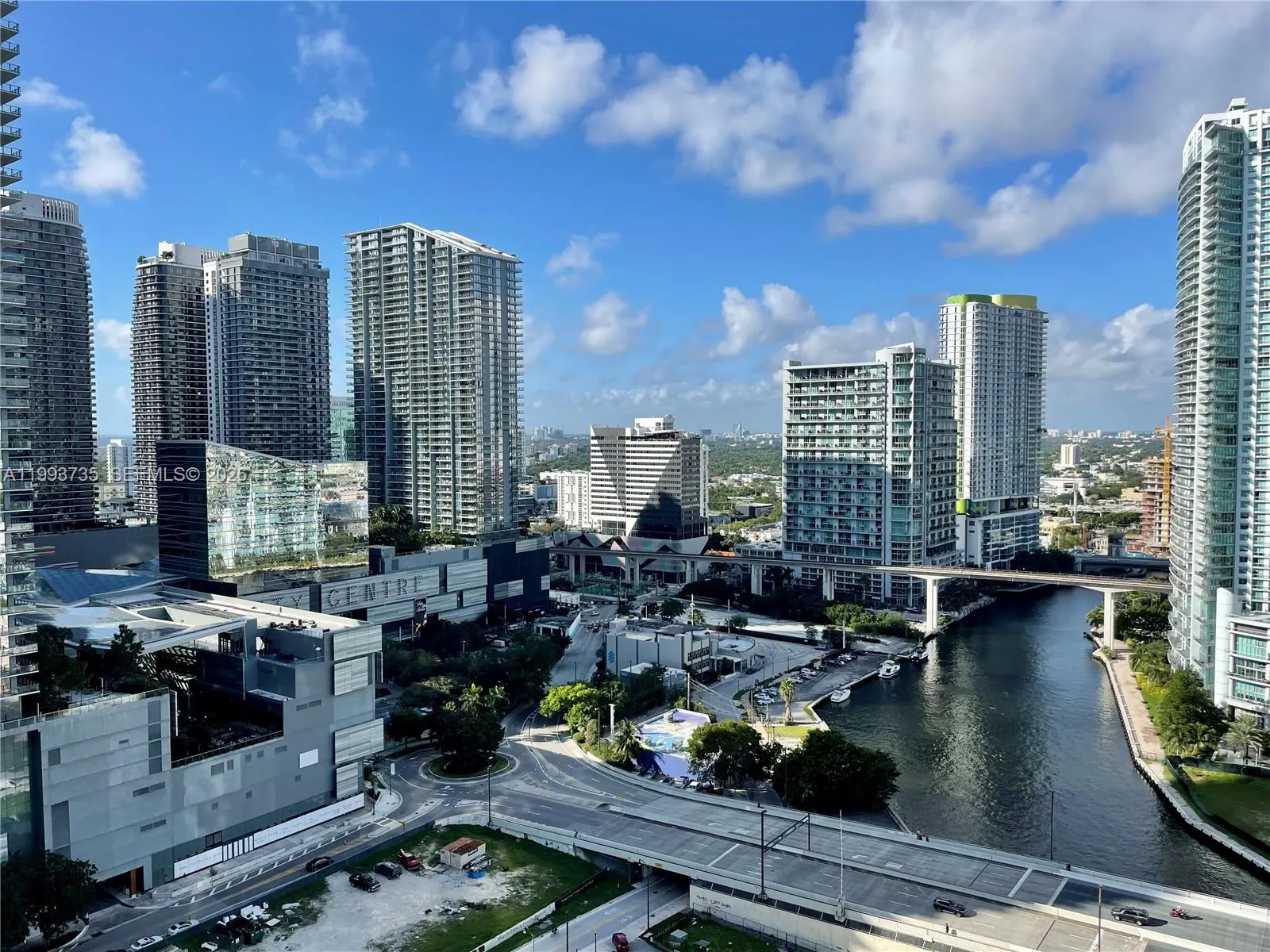 31 Se 5th St 2805, Miami, Florida 33131, Miami, Florida 33131, 1 Bedroom Bedrooms, ,1 BathroomBathrooms,Residential Lease,For Rent,31 Se 5th St 2805, Miami, Florida 33131,A11993735
