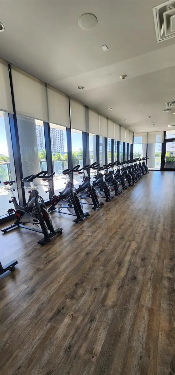 5300 Paseo Blvd 710, Doral, Florida 33166, Doral, Florida 33166, 1 Bedroom Bedrooms, ,1 BathroomBathrooms,Residential Lease,For Rent,5300 Paseo Blvd 710, Doral, Florida 33166,A11994568