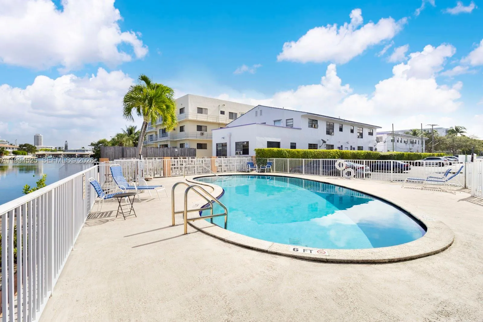 1185 Marseille Dr 101, Miami Beach, Florida 33141, Miami Beach, Florida 33141, 2 Bedrooms Bedrooms, ,2 BathroomsBathrooms,Residential Lease,For Rent,1185 Marseille Dr 101, Miami Beach, Florida 33141,A11994525