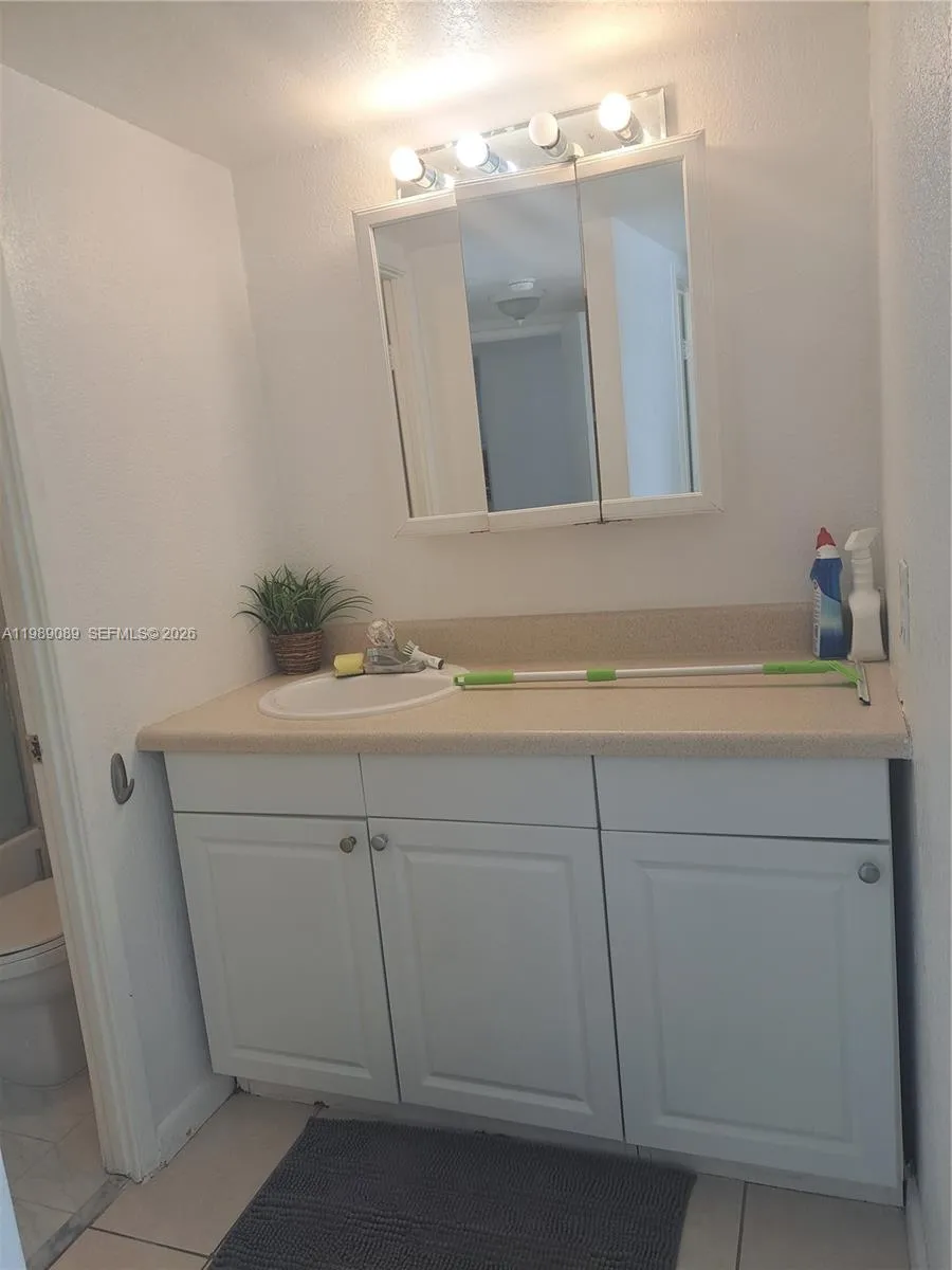 1351 Ne Miami Gardens Dr 1723e, Miami, Florida 331, Miami, Florida 33179, 1 Bedroom Bedrooms, ,2 BathroomsBathrooms,Residential Lease,For Rent,1351 Ne Miami Gardens Dr 1723e, Miami, Florida 331,A11989089