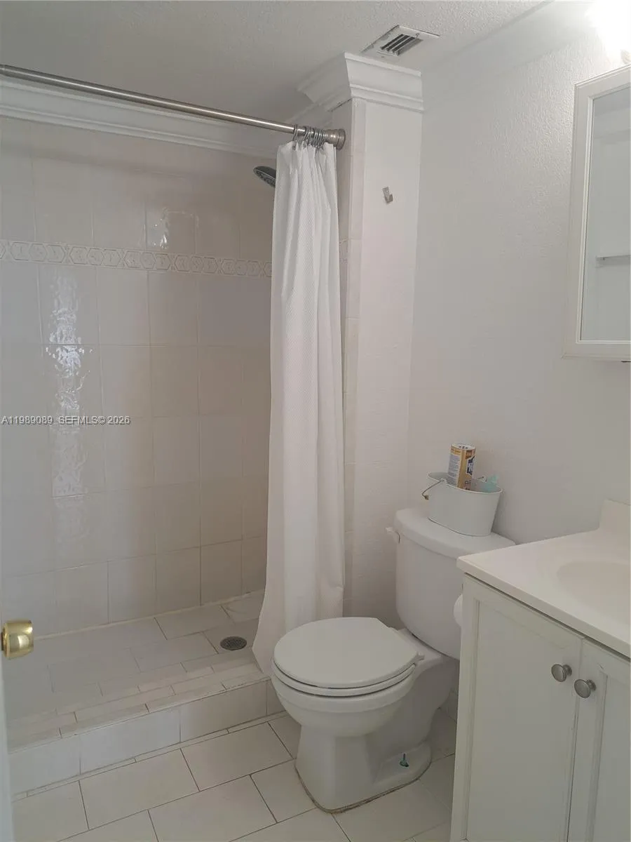 1351 Ne Miami Gardens Dr 1723e, Miami, Florida 331, Miami, Florida 33179, 1 Bedroom Bedrooms, ,2 BathroomsBathrooms,Residential Lease,For Rent,1351 Ne Miami Gardens Dr 1723e, Miami, Florida 331,A11989089