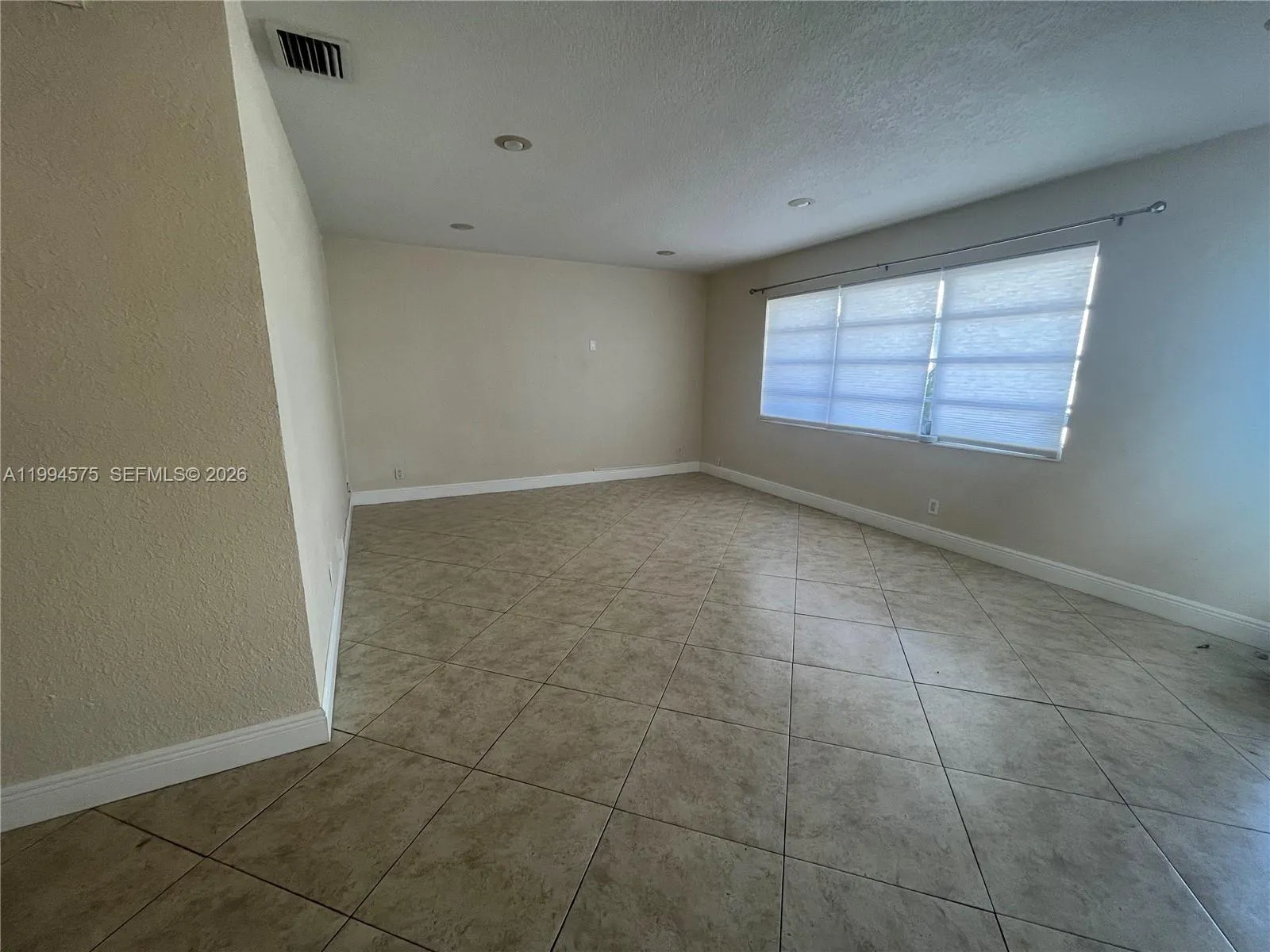 3923 Ne 166th St N-106, North Miami Beach, Florida, North Miami Beach, Florida 33160, 1 Bedroom Bedrooms, ,1 BathroomBathrooms,Residential Lease,For Rent,3923 Ne 166th St N-106, North Miami Beach, Florida,A11994575