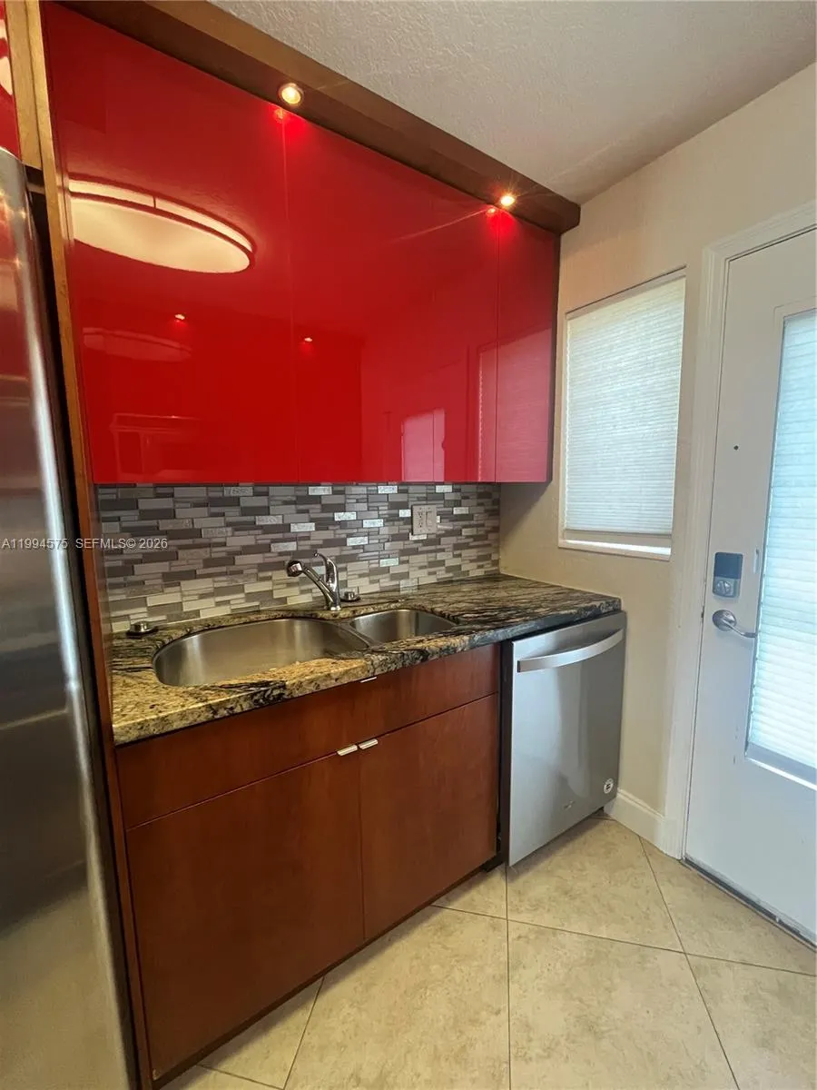 3923 Ne 166th St N-106, North Miami Beach, Florida, North Miami Beach, Florida 33160, 1 Bedroom Bedrooms, ,1 BathroomBathrooms,Residential Lease,For Rent,3923 Ne 166th St N-106, North Miami Beach, Florida,A11994575