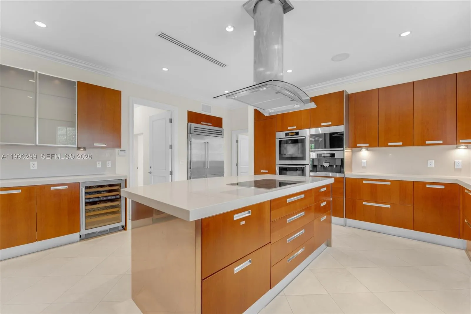 797 Ridgewood Rd ., Key Biscayne, Florida 33149, Key Biscayne, Florida 33149, 6 Bedrooms Bedrooms, ,6 BathroomsBathrooms,Residential Lease,For Rent,797 Ridgewood Rd ., Key Biscayne, Florida 33149,A11993299