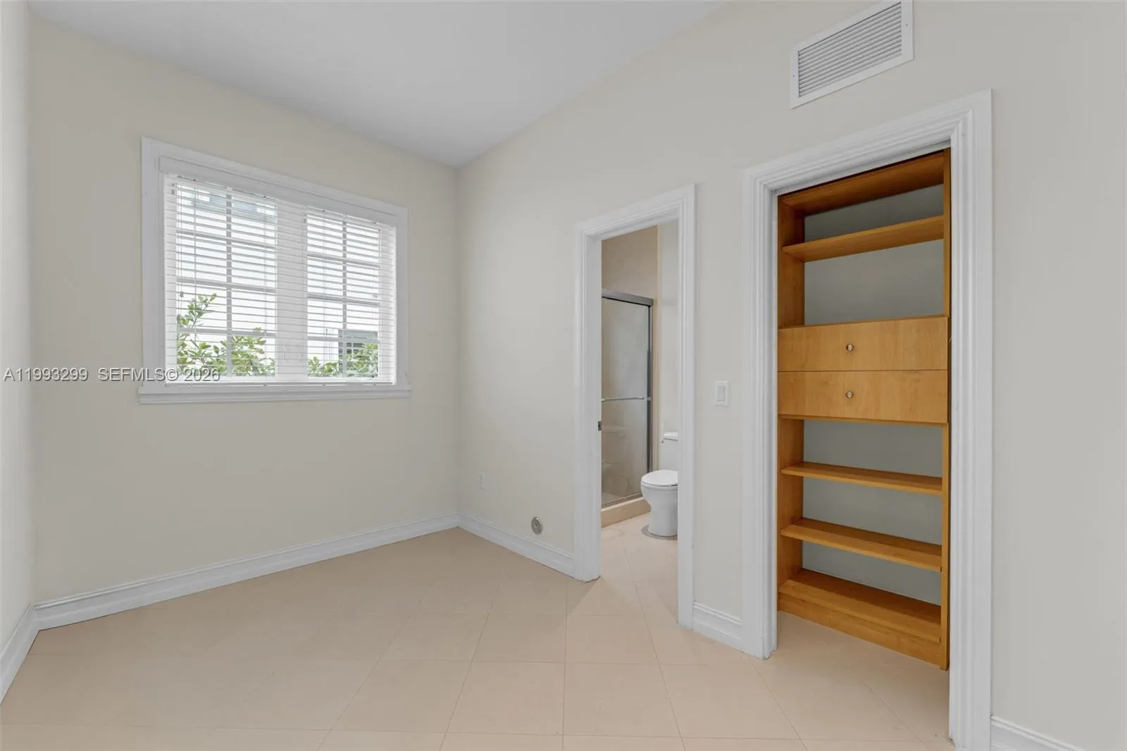 797 Ridgewood Rd ., Key Biscayne, Florida 33149, Key Biscayne, Florida 33149, 6 Bedrooms Bedrooms, ,6 BathroomsBathrooms,Residential Lease,For Rent,797 Ridgewood Rd ., Key Biscayne, Florida 33149,A11993299