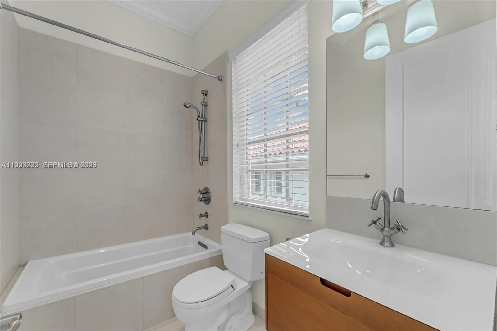 797 Ridgewood Rd ., Key Biscayne, Florida 33149, Key Biscayne, Florida 33149, 6 Bedrooms Bedrooms, ,6 BathroomsBathrooms,Residential Lease,For Rent,797 Ridgewood Rd ., Key Biscayne, Florida 33149,A11993299