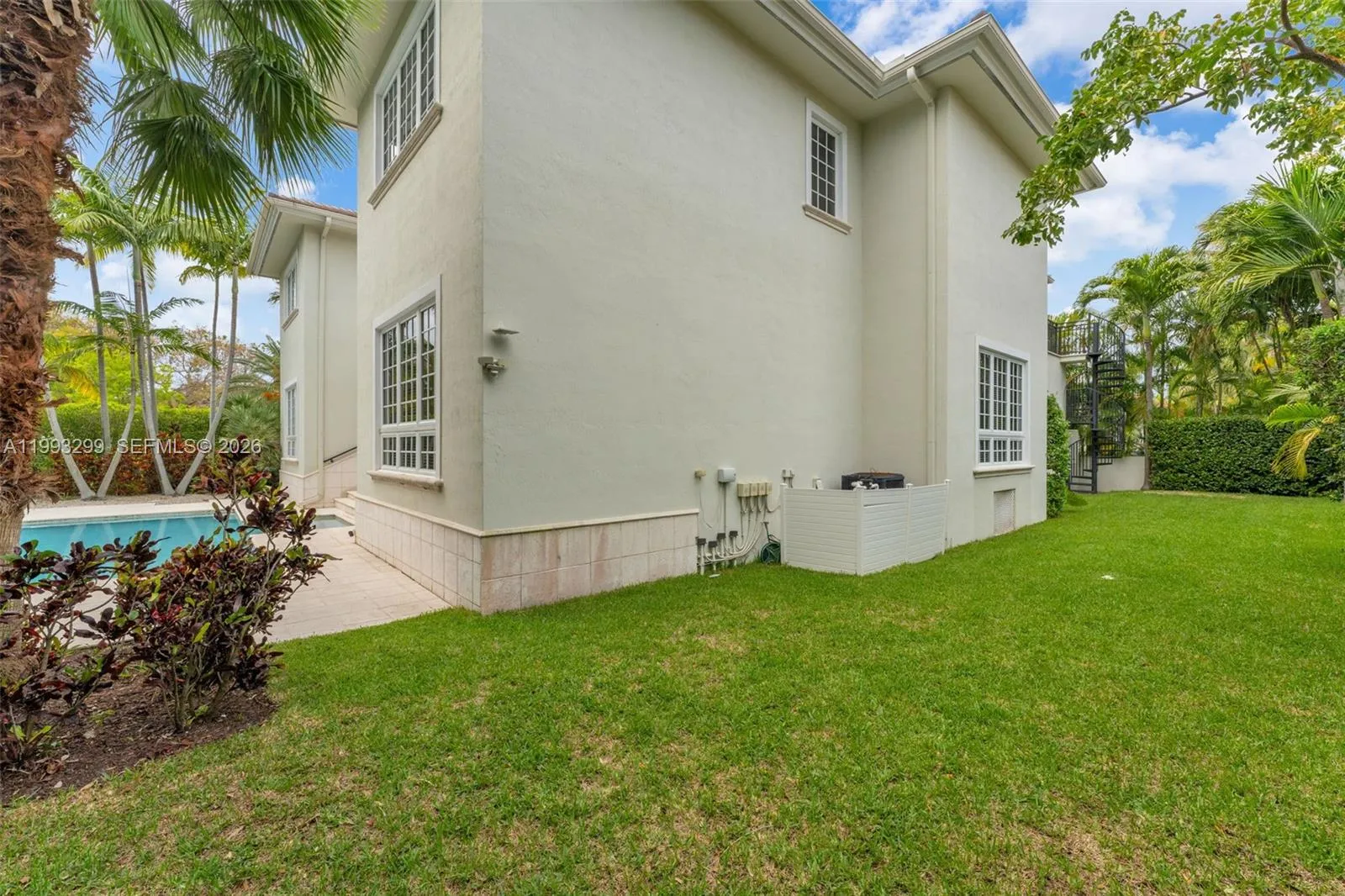 797 Ridgewood Rd ., Key Biscayne, Florida 33149, Key Biscayne, Florida 33149, 6 Bedrooms Bedrooms, ,6 BathroomsBathrooms,Residential Lease,For Rent,797 Ridgewood Rd ., Key Biscayne, Florida 33149,A11993299