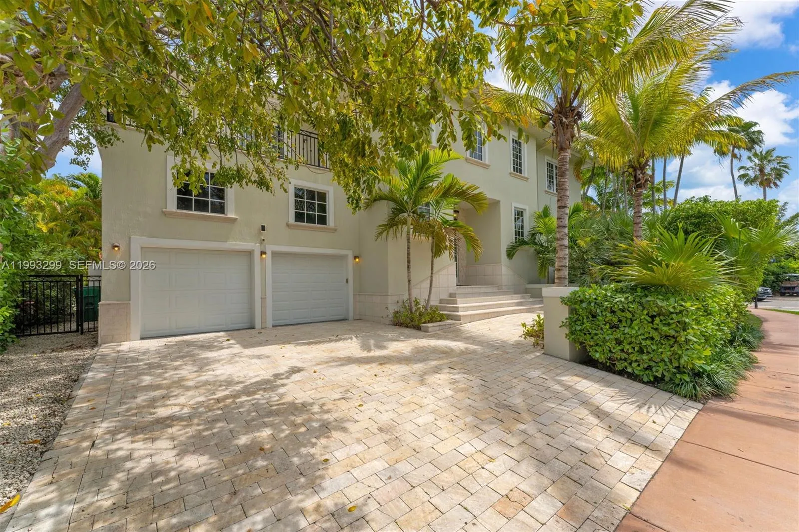 797 Ridgewood Rd ., Key Biscayne, Florida 33149, Key Biscayne, Florida 33149, 6 Bedrooms Bedrooms, ,6 BathroomsBathrooms,Residential Lease,For Rent,797 Ridgewood Rd ., Key Biscayne, Florida 33149,A11993299