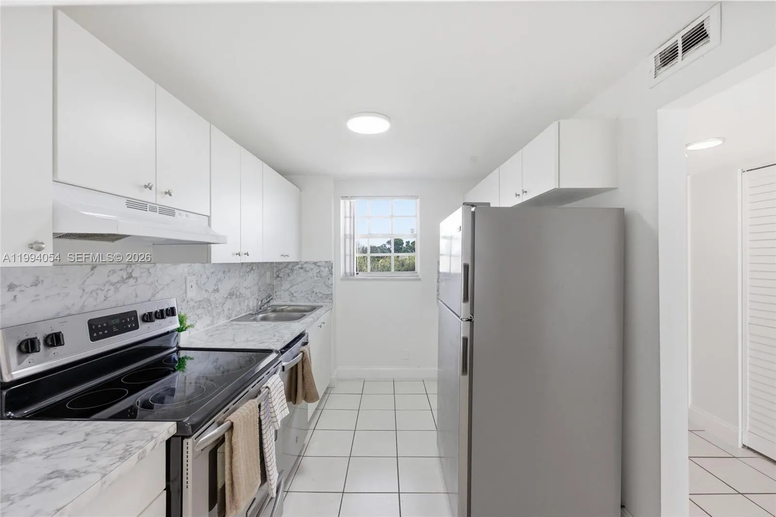 2520 N Andrews Ave 402, Wilton Manors, Florida 333, Wilton Manors, Florida 33311, 2 Bedrooms Bedrooms, ,2 BathroomsBathrooms,Residential Lease,For Rent,2520 N Andrews Ave 402, Wilton Manors, Florida 333,A11994054