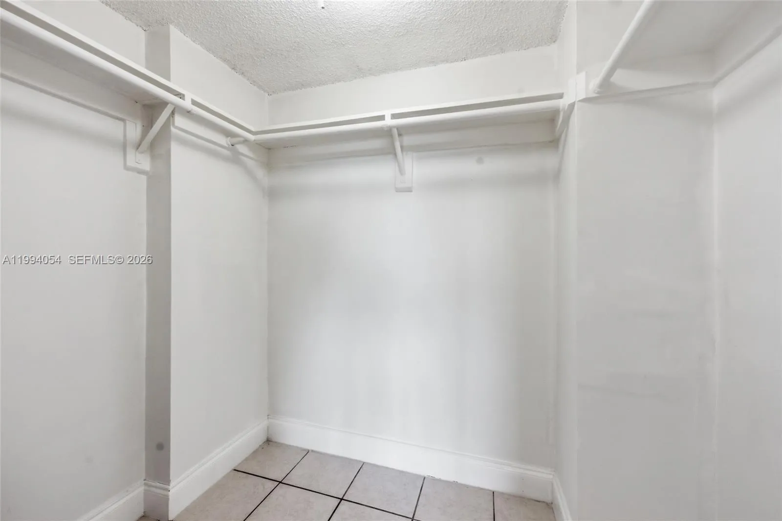 2520 N Andrews Ave 402, Wilton Manors, Florida 333, Wilton Manors, Florida 33311, 2 Bedrooms Bedrooms, ,2 BathroomsBathrooms,Residential Lease,For Rent,2520 N Andrews Ave 402, Wilton Manors, Florida 333,A11994054
