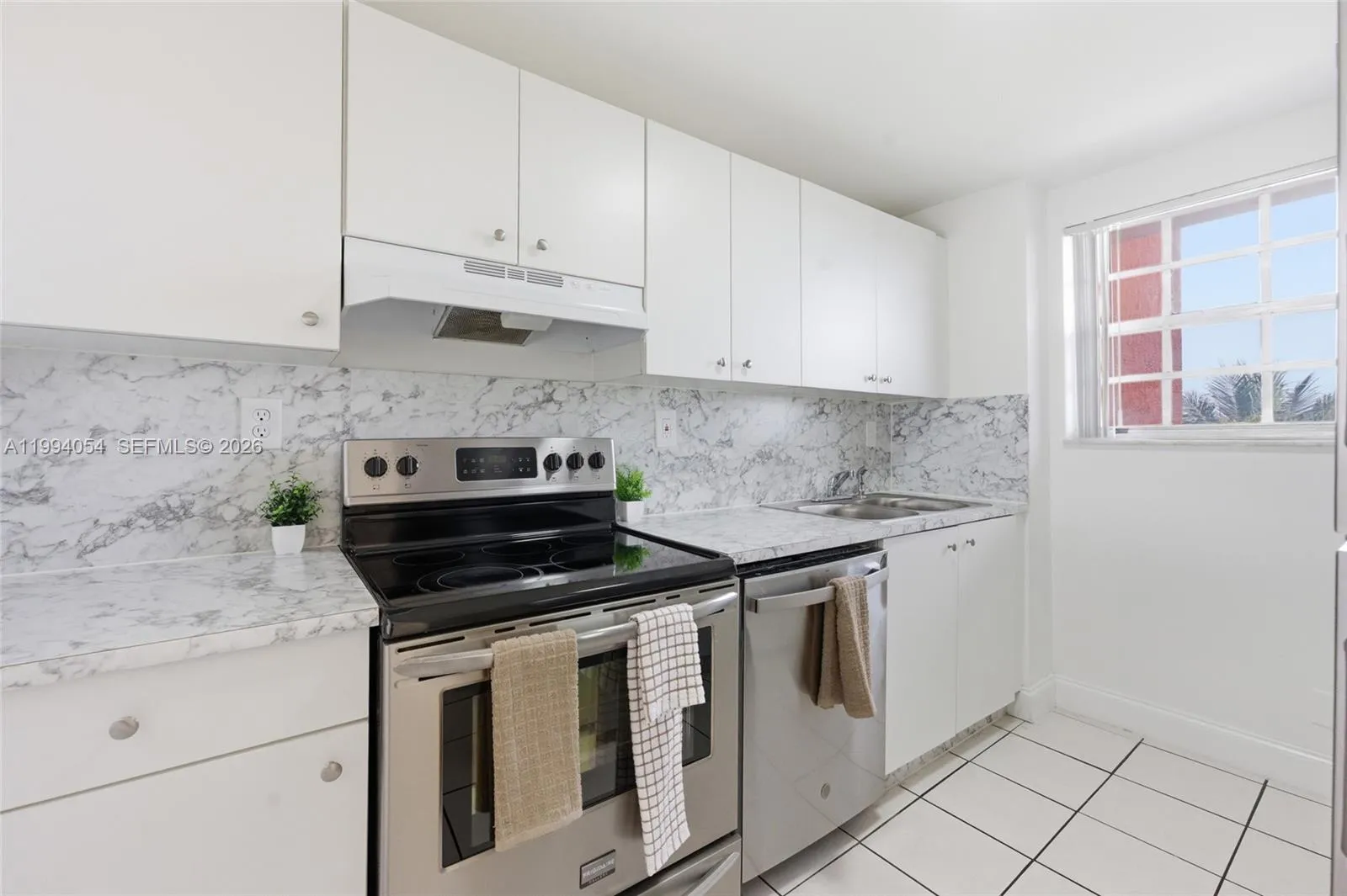 2520 N Andrews Ave 402, Wilton Manors, Florida 333, Wilton Manors, Florida 33311, 2 Bedrooms Bedrooms, ,2 BathroomsBathrooms,Residential Lease,For Rent,2520 N Andrews Ave 402, Wilton Manors, Florida 333,A11994054