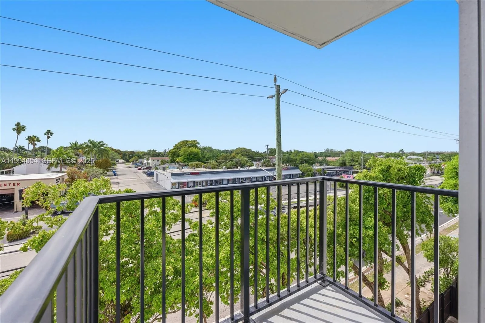 2520 N Andrews Ave 402, Wilton Manors, Florida 333, Wilton Manors, Florida 33311, 2 Bedrooms Bedrooms, ,2 BathroomsBathrooms,Residential Lease,For Rent,2520 N Andrews Ave 402, Wilton Manors, Florida 333,A11994054