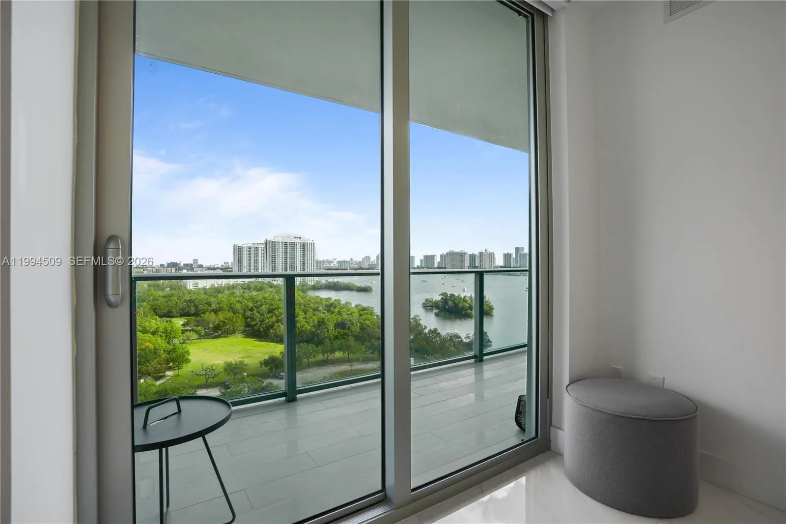 16385 Ne Biscayne Blvd 1402, North Miami Beach, Fl, North Miami Beach, Florida 33160, 1 Bedroom Bedrooms, ,2 BathroomsBathrooms,Residential Lease,For Rent,16385 Ne Biscayne Blvd 1402, North Miami Beach, Fl,A11994509