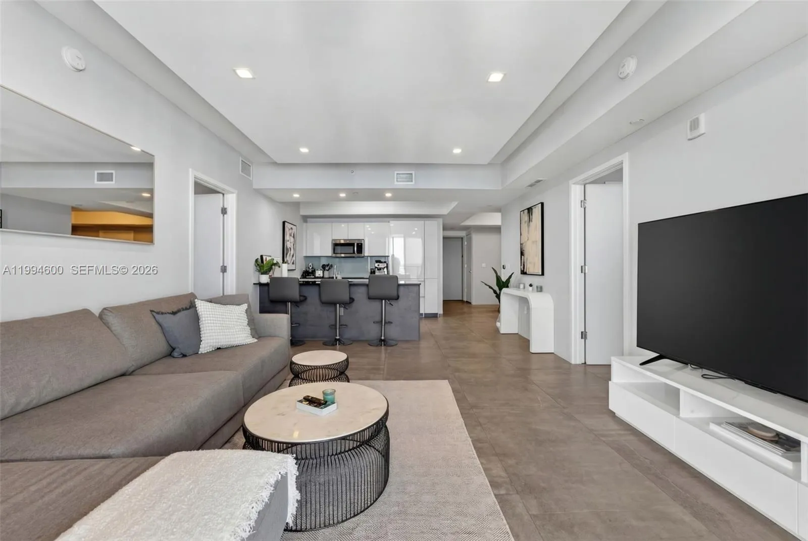 1010 Brickell Av 4203, Miami, Florida 33131, Miami, Florida 33131, 2 Bedrooms Bedrooms, ,3 BathroomsBathrooms,Residential Lease,For Rent,1010 Brickell Av 4203, Miami, Florida 33131,A11994600