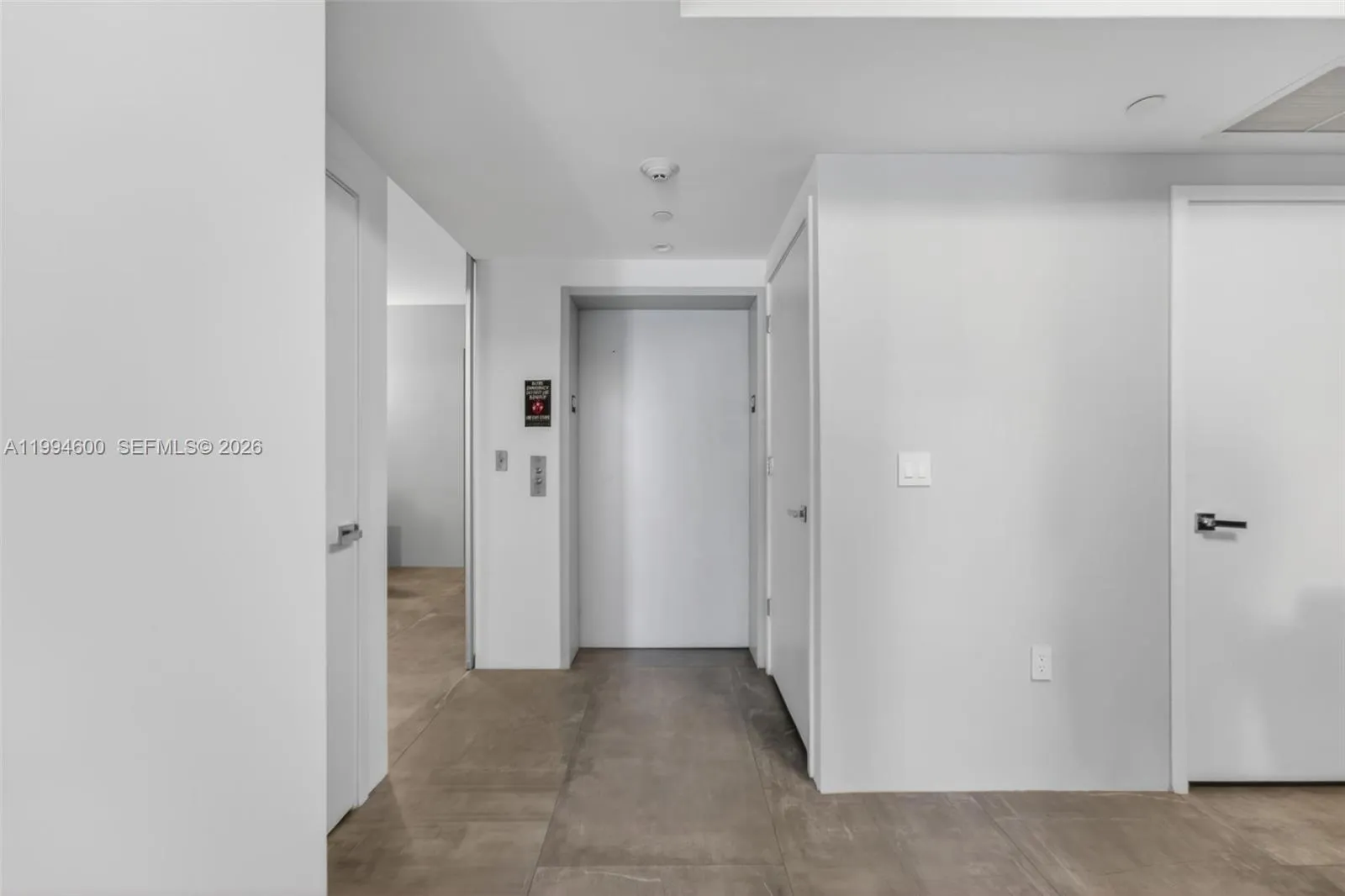 1010 Brickell Av 4203, Miami, Florida 33131, Miami, Florida 33131, 2 Bedrooms Bedrooms, ,3 BathroomsBathrooms,Residential Lease,For Rent,1010 Brickell Av 4203, Miami, Florida 33131,A11994600