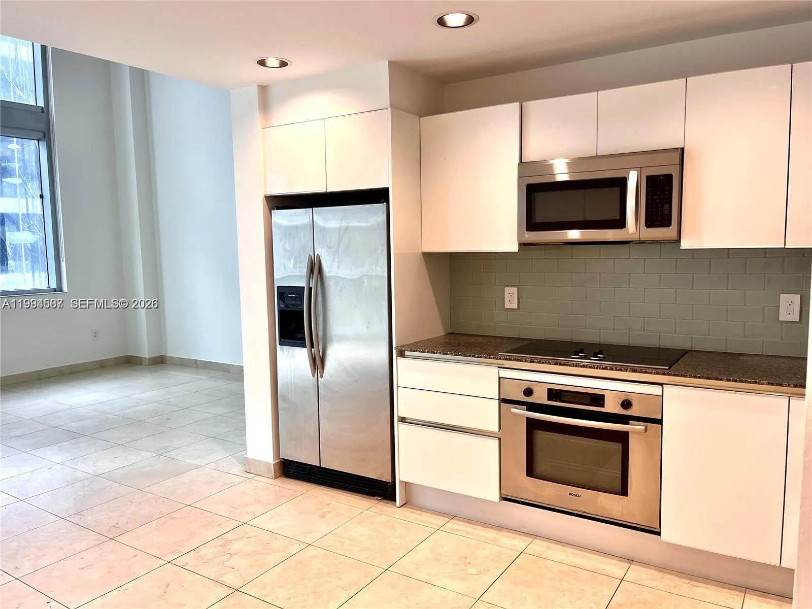 1060 Brickell Ave 415, Miami, Florida 33131, Miami, Florida 33131, 1 Bedroom Bedrooms, ,1 BathroomBathrooms,Residential Lease,For Rent,1060 Brickell Ave 415, Miami, Florida 33131,A11994587