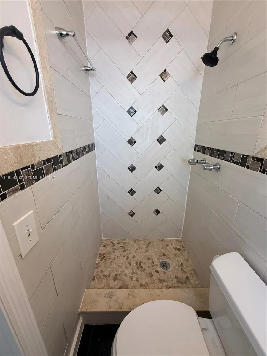 1230 North Dr Studio, Miami, Florida 33179, Miami, Florida 33179, 1 Bedroom Bedrooms, ,1 BathroomBathrooms,Residential Lease,For Rent,1230 North Dr Studio, Miami, Florida 33179,A11994583
