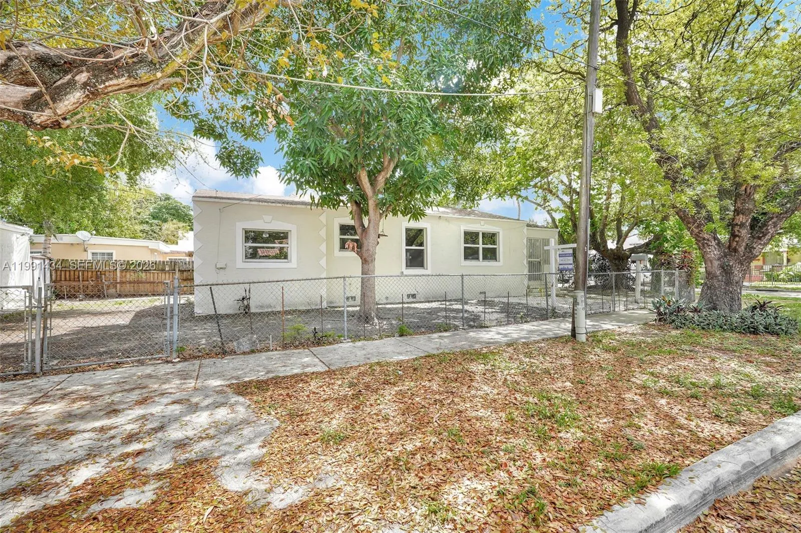 299 Nw 43rd St 1, Miami, Florida 33127, Miami, Florida 33127, ,1 BathroomBathrooms,Residential Lease,For Rent,299 Nw 43rd St 1, Miami, Florida 33127,A11991434