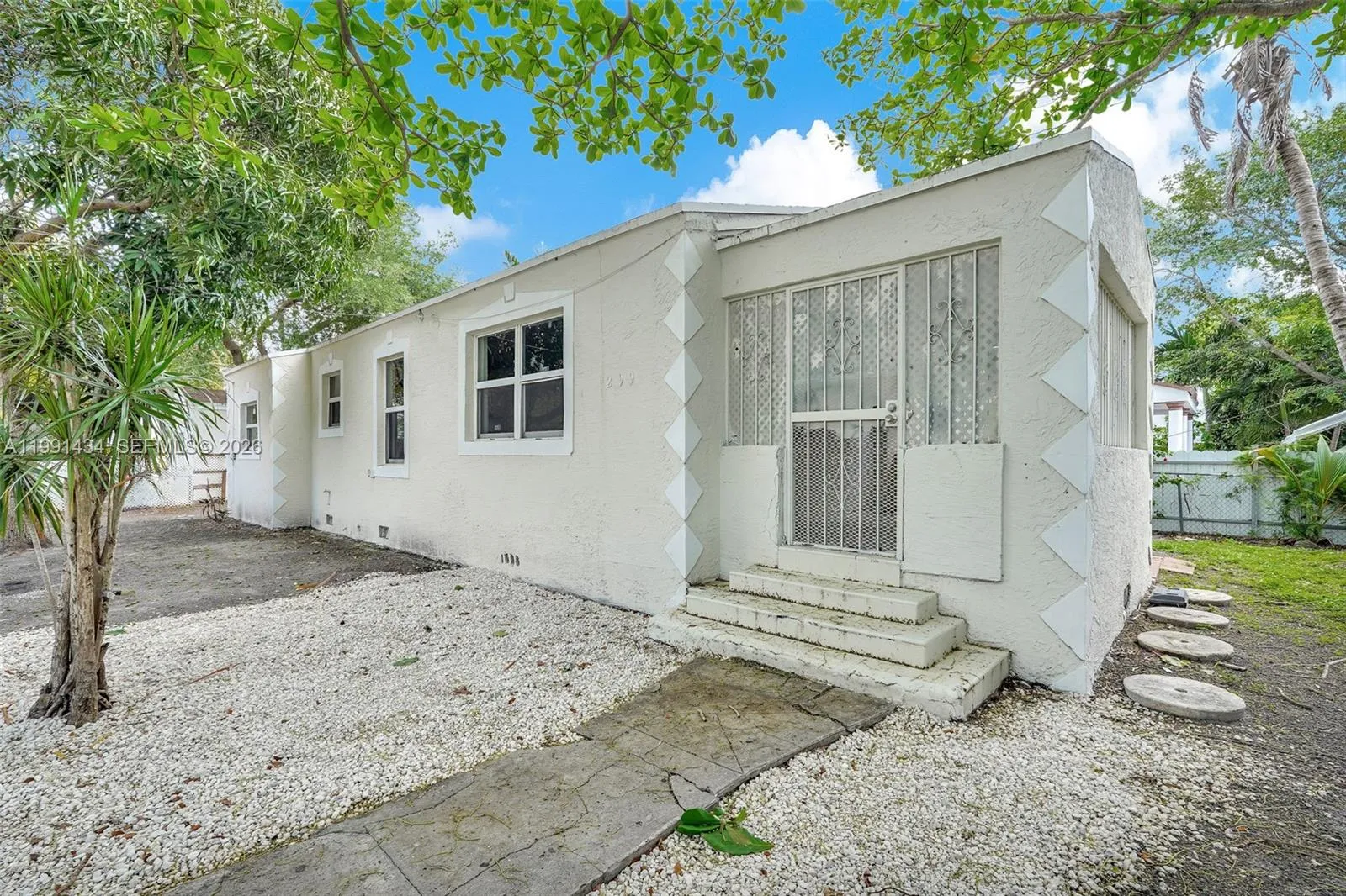 299 Nw 43rd St 1, Miami, Florida 33127, Miami, Florida 33127, ,1 BathroomBathrooms,Residential Lease,For Rent,299 Nw 43rd St 1, Miami, Florida 33127,A11991434