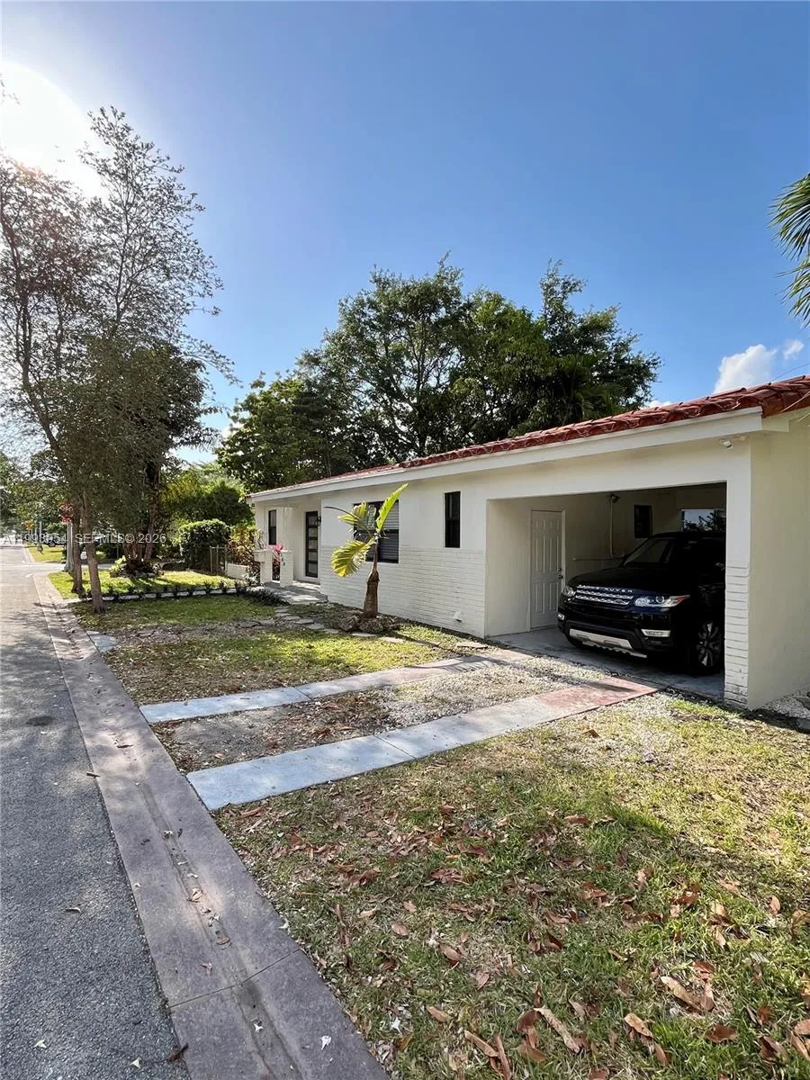 200 Frow Ave 0, Coral Gables, Florida 33133, Coral Gables, Florida 33133, 3 Bedrooms Bedrooms, ,2 BathroomsBathrooms,Residential Lease,For Rent,200 Frow Ave 0, Coral Gables, Florida 33133,A11993054