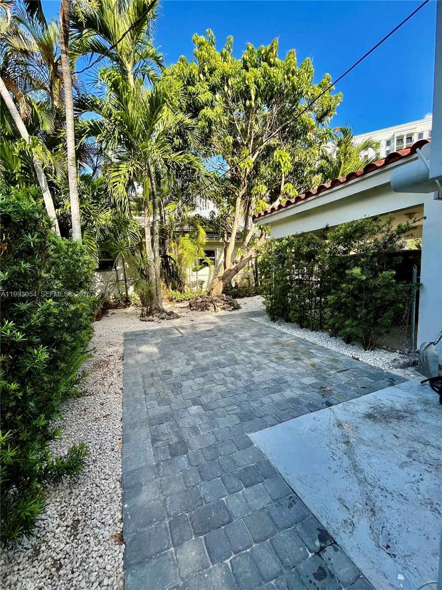 200 Frow Ave 0, Coral Gables, Florida 33133, Coral Gables, Florida 33133, 3 Bedrooms Bedrooms, ,2 BathroomsBathrooms,Residential Lease,For Rent,200 Frow Ave 0, Coral Gables, Florida 33133,A11993054