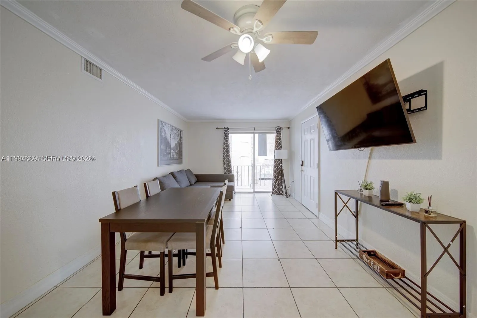 427 Sw 6th St 4, Miami, Florida 33130, Miami, Florida 33130, 2 Bedrooms Bedrooms, ,1 BathroomBathrooms,Residential Lease,For Rent,427 Sw 6th St 4, Miami, Florida 33130,A11994639