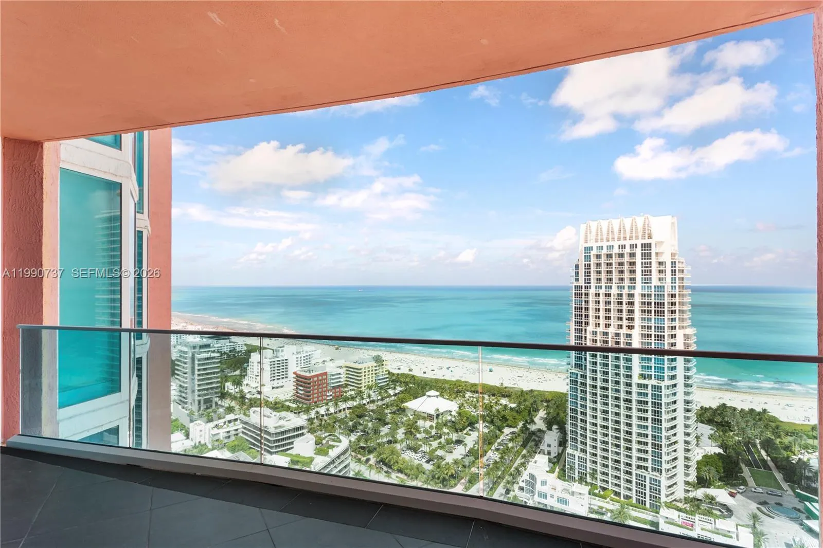 300 S Pointe Dr 3405, Miami Beach, Florida 33139, Miami Beach, Florida 33139, 4 Bedrooms Bedrooms, ,3 BathroomsBathrooms,Residential,For Sale,300 S Pointe Dr 3405, Miami Beach, Florida 33139,A11990737