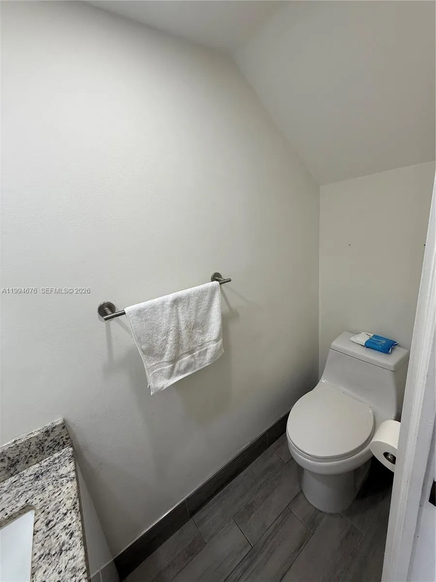 5420 W 26th Ave B-9, Hialeah, Florida 33016, Hialeah, Florida 33016, 2 Bedrooms Bedrooms, ,1 BathroomBathrooms,Residential Lease,For Rent,5420 W 26th Ave B-9, Hialeah, Florida 33016,A11994676