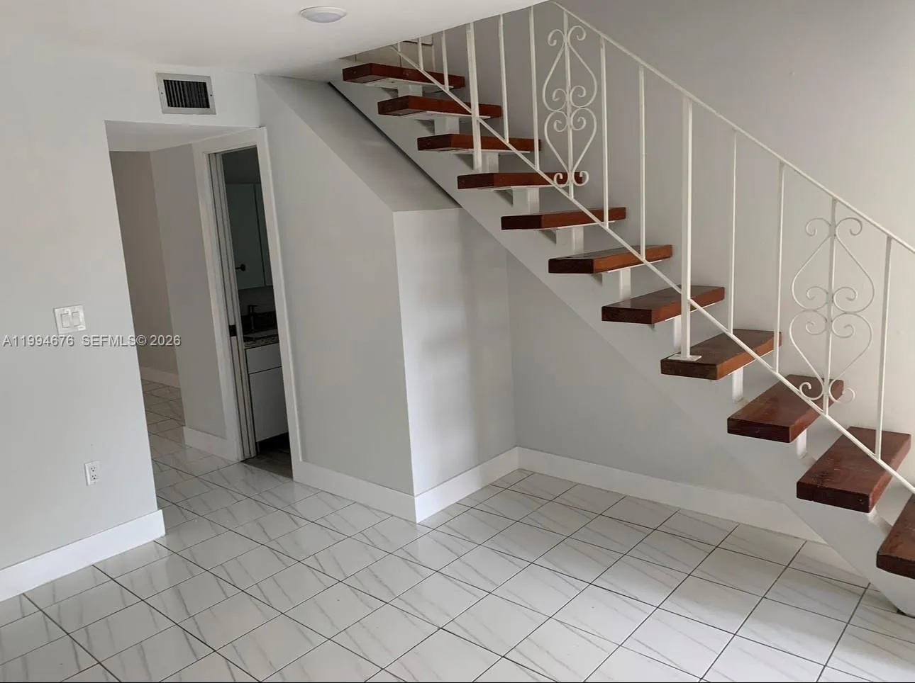 5420 W 26th Ave B-9, Hialeah, Florida 33016, Hialeah, Florida 33016, 2 Bedrooms Bedrooms, ,1 BathroomBathrooms,Residential Lease,For Rent,5420 W 26th Ave B-9, Hialeah, Florida 33016,A11994676