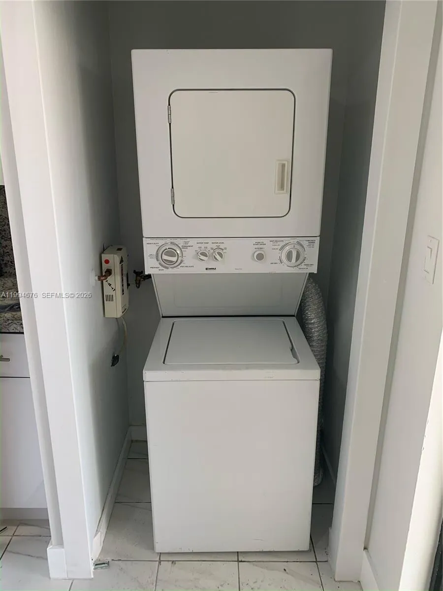 5420 W 26th Ave B-9, Hialeah, Florida 33016, Hialeah, Florida 33016, 2 Bedrooms Bedrooms, ,1 BathroomBathrooms,Residential Lease,For Rent,5420 W 26th Ave B-9, Hialeah, Florida 33016,A11994676