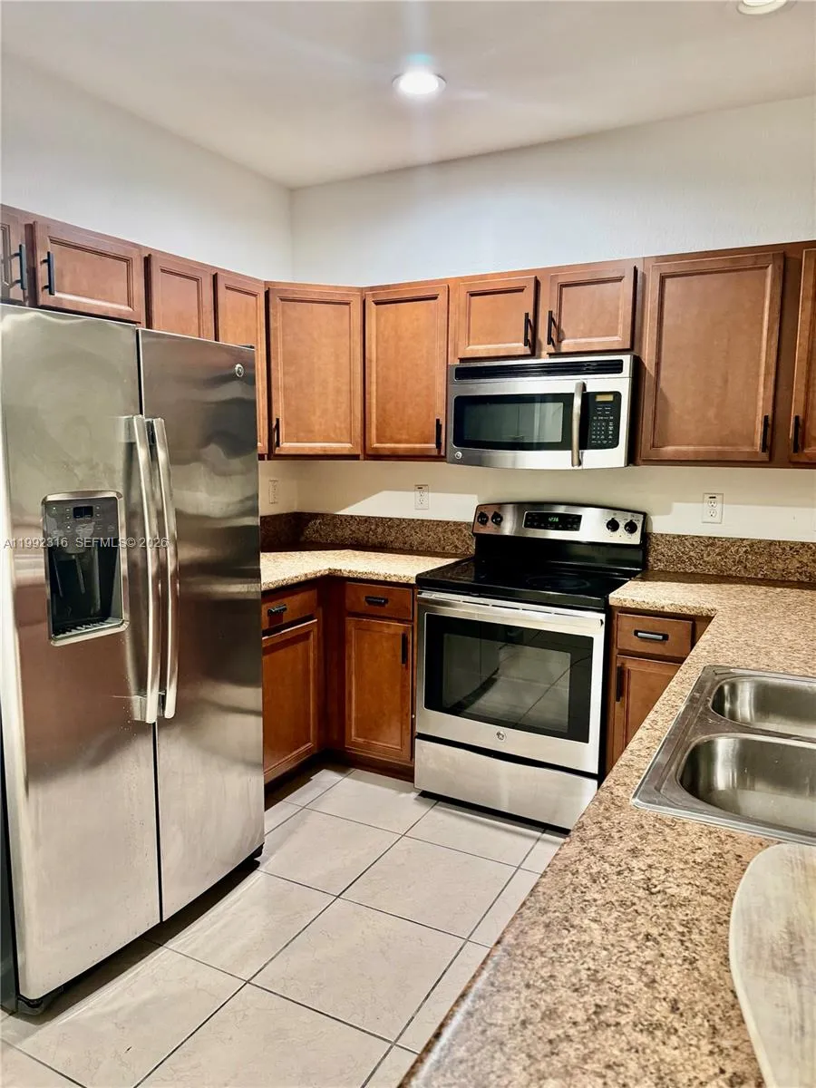 8952 W 35th Ln, Hialeah, Florida 33018, Hialeah, Florida 33018, 3 Bedrooms Bedrooms, ,2 BathroomsBathrooms,Residential Lease,For Rent,8952 W 35th Ln, Hialeah, Florida 33018,A11992316