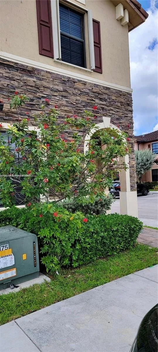 8952 W 35th Ln, Hialeah, Florida 33018, Hialeah, Florida 33018, 3 Bedrooms Bedrooms, ,2 BathroomsBathrooms,Residential Lease,For Rent,8952 W 35th Ln, Hialeah, Florida 33018,A11992316