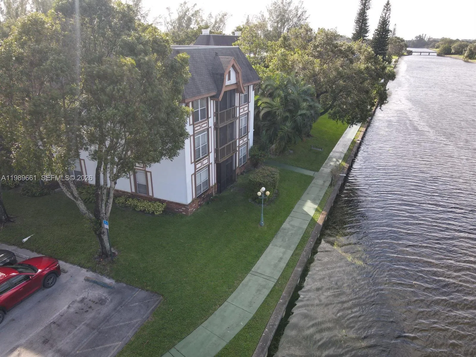 3740 Inverrary Dr 1t, Lauderhill, Florida 33319, Lauderhill, Florida 33319, 3 Bedrooms Bedrooms, ,2 BathroomsBathrooms,Residential,For Sale,3740 Inverrary Dr 1t, Lauderhill, Florida 33319,A11989661