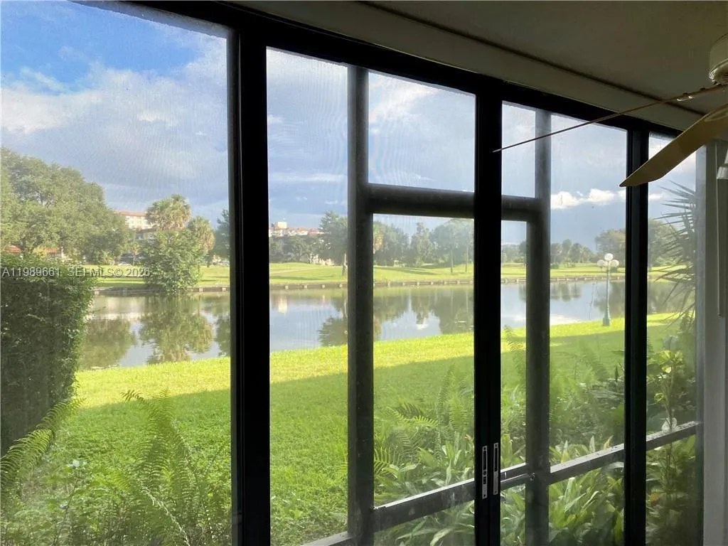 3740 Inverrary Dr 1t, Lauderhill, Florida 33319, Lauderhill, Florida 33319, 3 Bedrooms Bedrooms, ,2 BathroomsBathrooms,Residential,For Sale,3740 Inverrary Dr 1t, Lauderhill, Florida 33319,A11989661